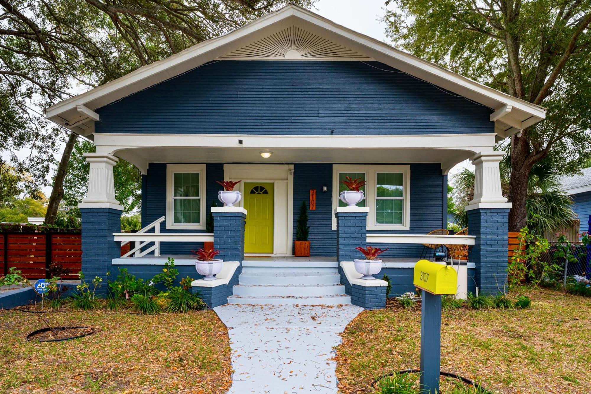 The Green Door In Ybor Tampa Exterior foto